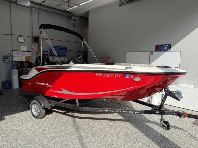 2021 Bayliner M15 US-BLBX2451J021 [photo 1]